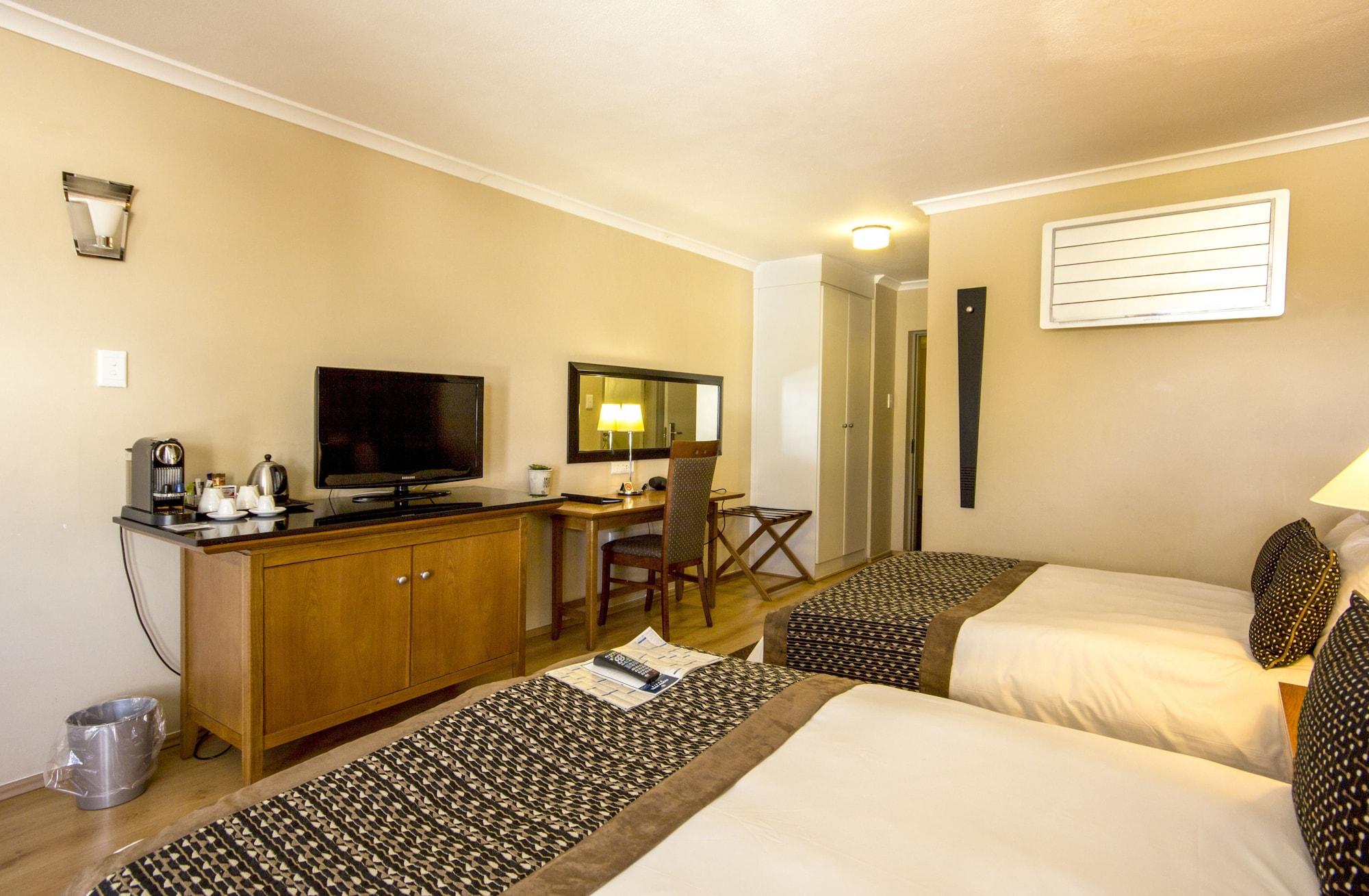 The Oasis Hotel Upington Exterior photo
