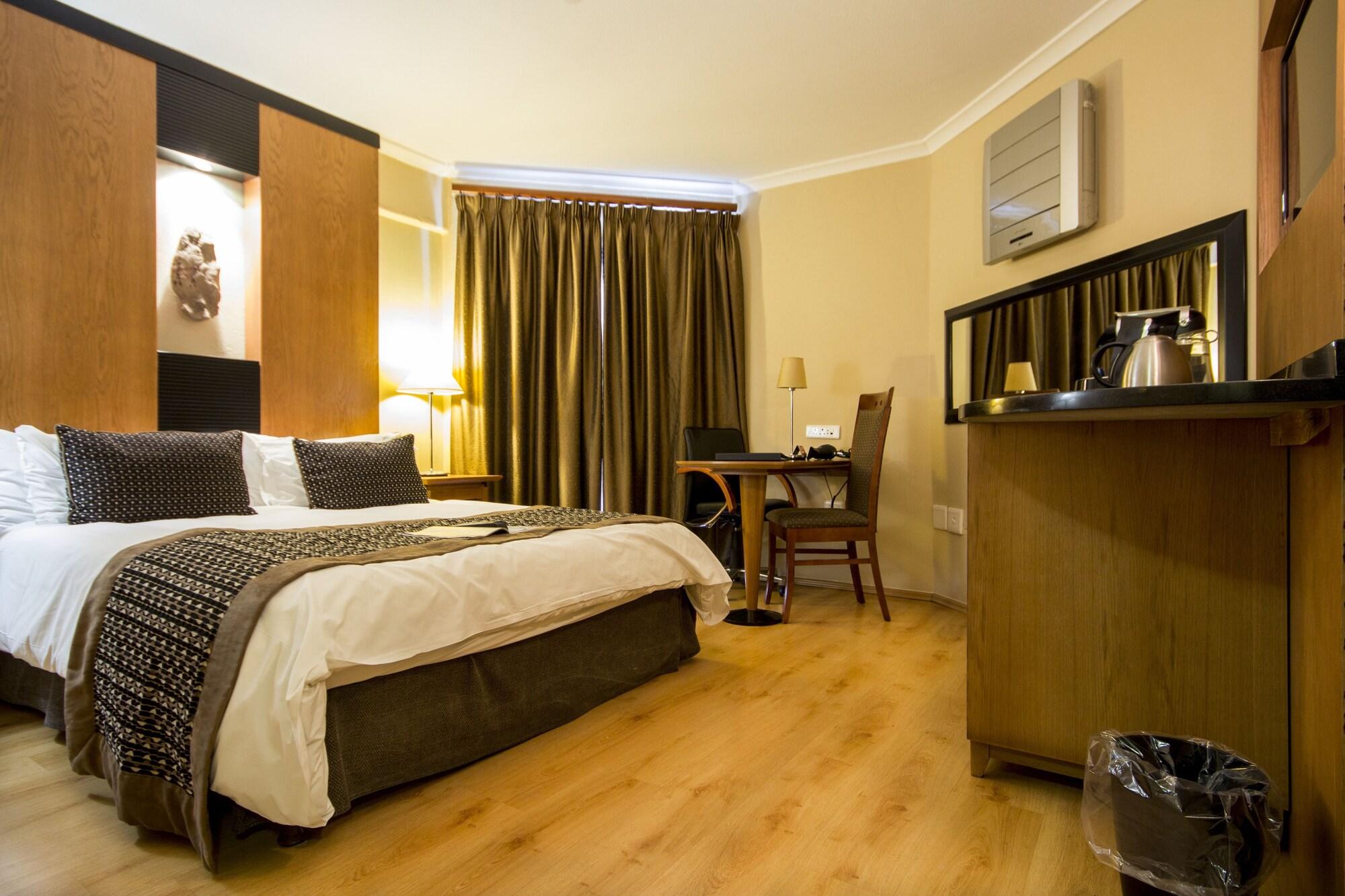 The Oasis Hotel Upington Exterior photo